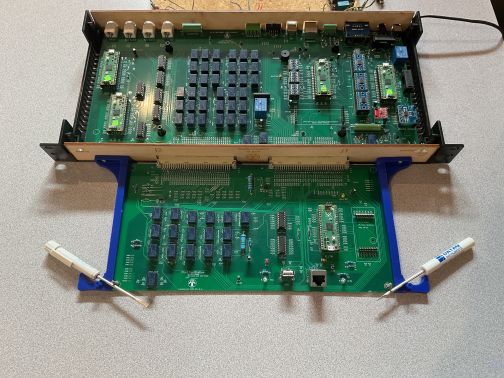 A method to insert a board using tools without difficulty.